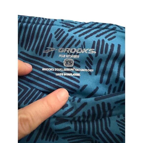 EUC Brooks running capris teal black print fitness activewear sz XS inner pcket - Picture 4 of 6